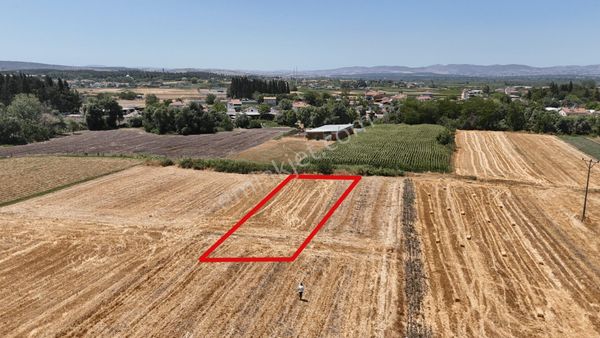 Startkey Yönden Üniversite Yolunda Köy İmarı İçinde Tarla