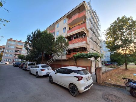 Acilll Son Fiyat!!! Derince İbnisina Mah. 3+1 Satılık Daire