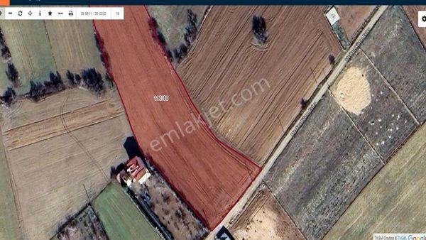 Keban Yolu Poyraz Köyünde Köy Yerleşik İçinde Satlık 7200 M2 Tarla