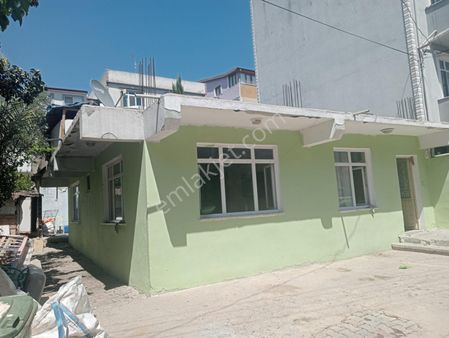 Körfez Esentepe'de Satılık 2+1 Bahçeli Müstakil Ev Ve Arsası