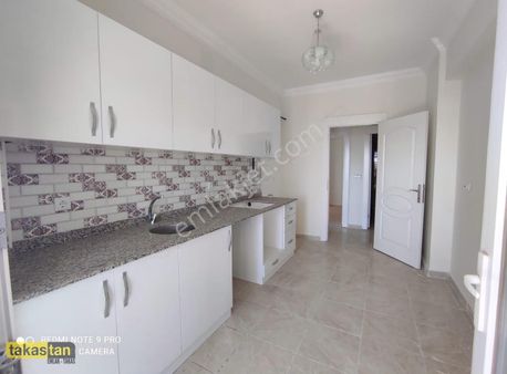 Beykent Merkezde Arakat Uygun Masrafsız 2+1 Manzaralı Fırsat