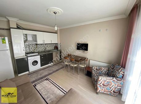 17 Eylül'de Cadde Üzerinde Eşyalı 1+1 Kiralık Daire K1698