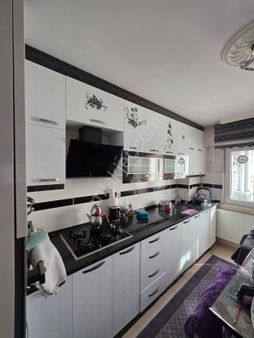 Bahçelievler Mah. Çoraklık Caddesi Üzerinde İpek Taksiye 300 Metre Mesafede 2. Kat 3+1