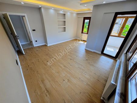 Yatırım'dan Altıntepe'de Minibüs Caddesinde Geniş Katta Ön 2+1