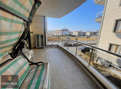 Ayvalık 150 Evlerde Asansörlü Doğalgazlı 3 Artı 1 Satılık Daire