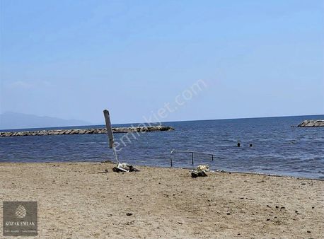 Ayvalık Altınova Sahilinde Plaja Yakın Kiralık Eşyalı Villa