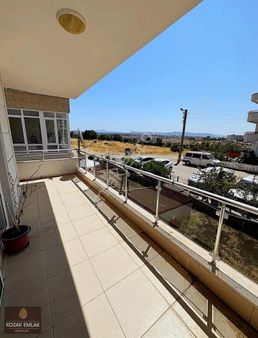 Ayvalık Sarımsaklıda Kiralık Eşyasız Daire