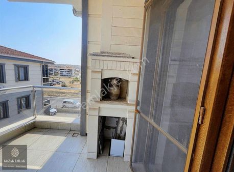 Ayvalık 150 Evlerde Kiralık Doğalgazlı Asansörlü 3 Artı 1 Daire