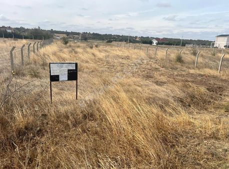 Sütlüce Köyü Müstakil Tek Tapulu Ana Yola Cephe 817 M2 Arsa