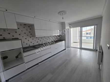 Bahçelievler Mh. Bahar Cad. Üzerinde Cengiz Atlas Sitesi Üzerinde Satılık 3+1 5. Kat Yeni Daire