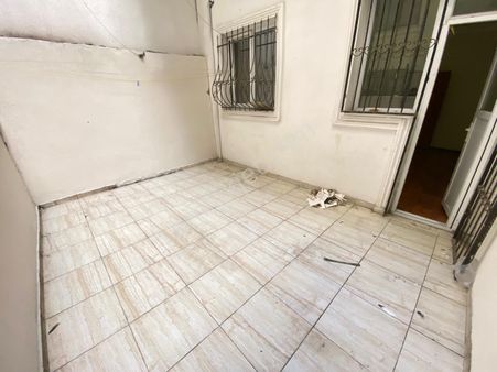 Esenyurt 3evler Mah Kiralık 2+1 90m2 Bahçeli Bahçe Katı