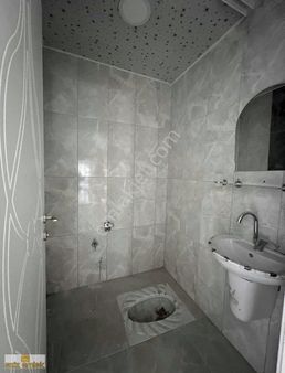 Aziz Emlak Ta Yalınayak Da 2+1 Satılık Daire