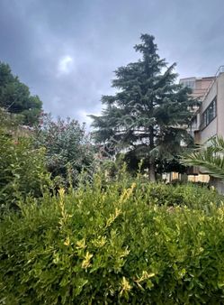 Florya'da Yatırımlık 150m2 4+1 Bahçe Katı