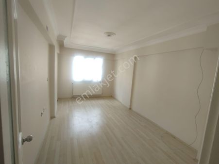 Tefikiye Mahlesinde Kiralik3+1 Daire