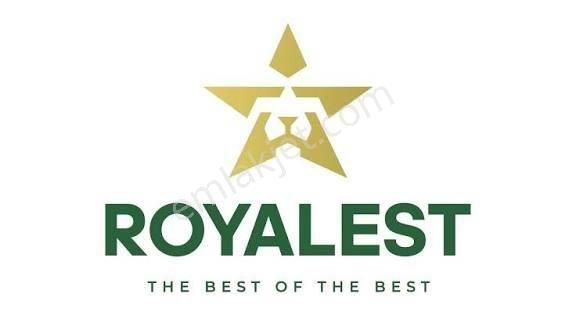 Royalest'ten Merkezi Konumda Ara Kat Geniş Oturumlu Fırsat