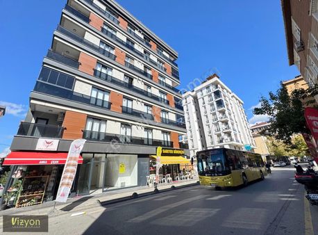 Cadde Üzeri Muhteşem Konumda Kiralık Depolu Dükkan