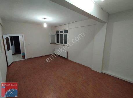 Kağıthane Nurtepe Sokullu Cd. Üzerinde 130 M2 Kiralık Daire