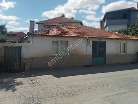 Edirne Yeniimarette Satılık 310m2 Müstakil Ev Ve Arsası