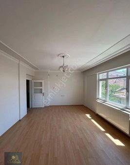 Kurtuluş Mahallesinde Satılık 3+1 Satılık Daire