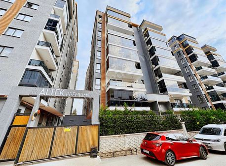 Bursa Nilüfer İhsaniye Merkezi Konumda Satılık Geniş 3.5+1 Daire