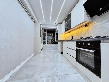 Kuşcağız Hastaneler Yakını Asansörlü Yeni Bina Ultra Lüx 3+1