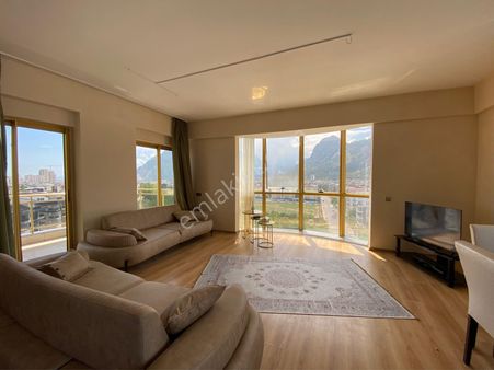 Konyaaltı Hurma Mah.siteiçinde Arakat 3+1