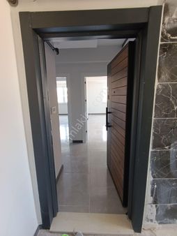 Acil Satılık Süper Konumda 155.metre Kare 3+1.sıfır Garajlı 2.ci Kat Müstakil Tarzda Daire