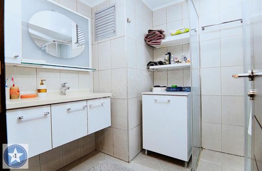 Çok Özel Konum Çok Özel Bina Çok Özel Ve Büyük Bir Daire