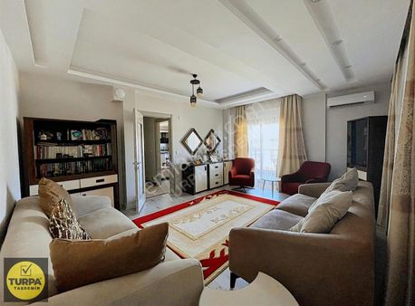 Menderes Cüneytbey Mahalles'inde Satılık Dubleks Daire (4+1)