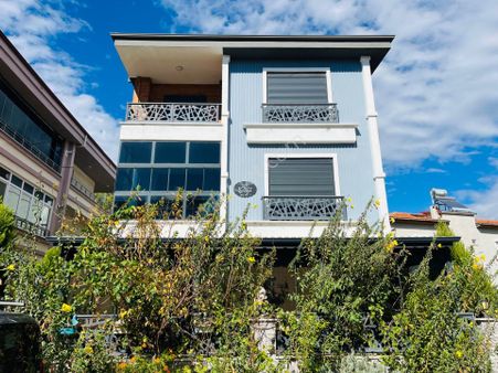 Parstan Akçayda Yeşilin Kalbinde Ferah Ve Şık 4+1 Geniş Villa