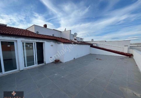 Kuşadası Davutlar'da Sıfır 3+1 Çatı Dubleks Daire