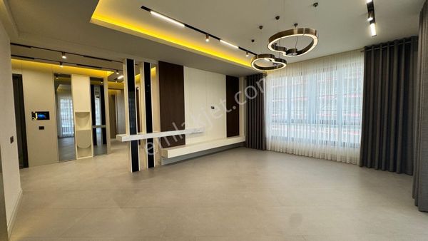 Yamaçtepe'de Yeni Nesil 3,5+1 220 M2 Ultra Lüks Satılık Daire !