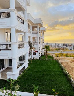 Enka G.y.o'dan Orka Life 2 Sitesinde 4+1 200m2 Arakat Daire