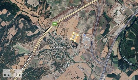 Babil Gyo'dan Susurluk Balıkdere Köyün Dibinde Fırsat Arazi