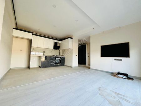 Kaleiçine Yürüme Mesafesinde Yerden Isıtmalı K.otoparklı Arakat 1+1