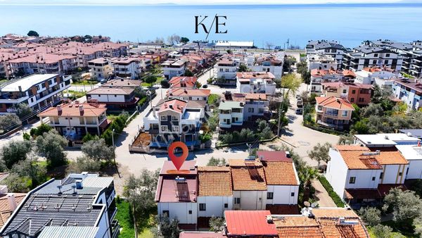 Tek Yetkili Kerim'den Altınoluk Satılık 3+1 Köşe Villa