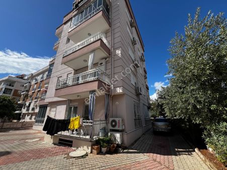 Kızıltoprakta Otoparklı Kullanışlı Ters Dubleks