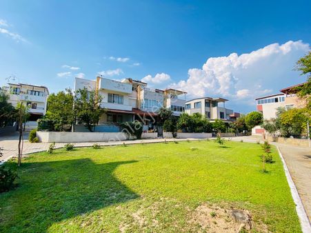 ꧁kerim'den Altınoluk Satılık 3+1 Teraslı Bahçeli Manzaralı Villa