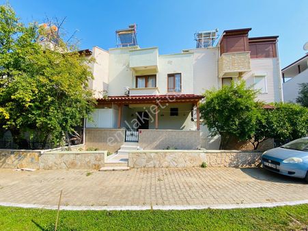 Kerim'den Altınoluk Kiralık 3+1 Teraslı Bahçeli Manzaralı Villa