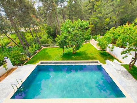 Cb Marina Dan Eşsiz Doğa Manzaralı 3+1 Müstakil Villa