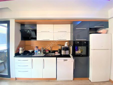 🟣🟣aktif'ten Akçay'da Satılık Denize Yakın Cam Balkonlu Şık Tasarımlı 1+1 Daire