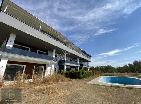 Güçlü Kardeşler Havuzlu Sitede Fırsat 4+1 Teraslı Dubleks