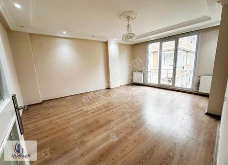 Yenibosna Muhammediye Cami Yakını Satılık 6+1 Dublex Daire