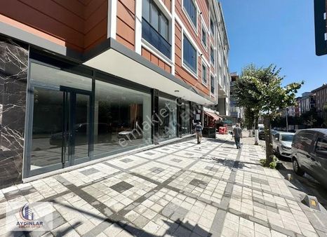 Kocasinan Malazgirt Caddesinde Kiralık 334m2 Depolu Dükkan