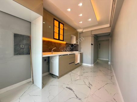 3+1 2.kat Cepheleri Açık Manzaralı Ulaşımı Kolay Kelepir