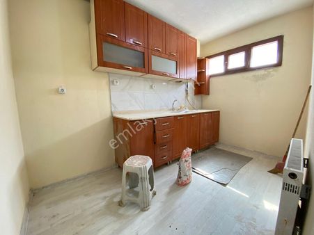 🏡ege Mahallesi 🏡 ✅1+1 70 M2 5 Katlının Zemin Katı ❇️açık Mutfak