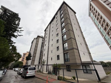 Petrol İş Site İçinde Balkonlu 2+1 Kiralık Daire