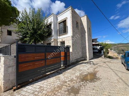 Bodrum Kızılağaçta Satılık 2 + 1 Dubleks Villa