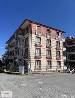Ayvalık 150 Evler Satılık 3+1 Kaloriferli Daire