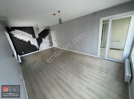 Kerem Kuru'dan Tuzla Aydınlı Lokum Evler Geniş 3,5+1 Satılık